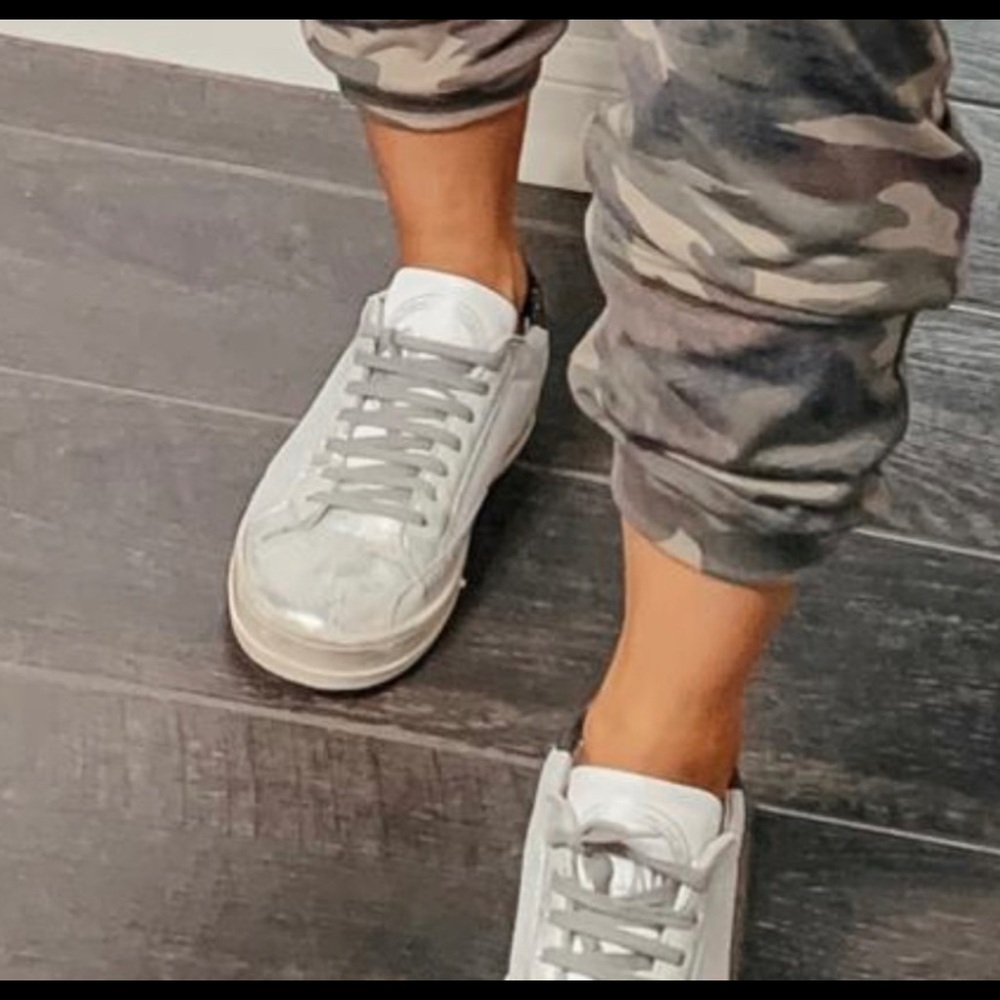 P448 Sneaker